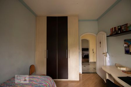 Casa à venda com 337m², 3 quartos e 5 vagasDormitório 1