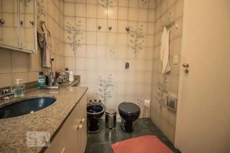 Casa à venda com 337m², 3 quartos e 5 vagasBanheiro Suíte