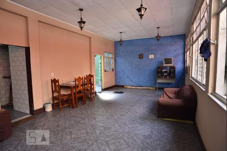 Casa à venda com 283m², 5 quartos e 4 vagasVaranda
