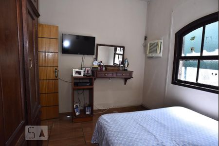 Casa à venda com 283m², 5 quartos e 4 vagasQuarto 2