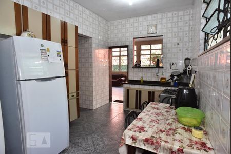 Casa à venda com 283m², 5 quartos e 4 vagasCozinha