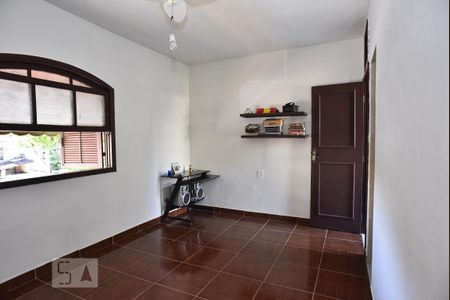 Casa à venda com 283m², 5 quartos e 4 vagasSuíte 2
