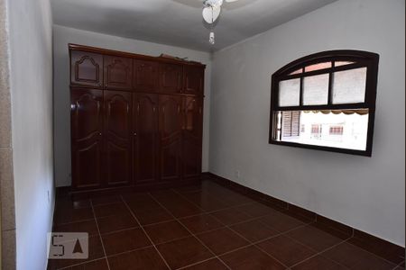 Casa à venda com 283m², 5 quartos e 4 vagasSuíte 2