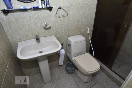 Casa à venda com 283m², 5 quartos e 4 vagasBanheiro Suíte 1
