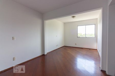 Sala de apartamento para alugar com 3 quartos, 70m² em Jardim Peri Peri, São Paulo