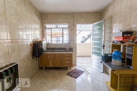 Casa à venda com 225m², 4 quartos e 2 vagas Casa à venda com 225m², 4 quartos e 2 vagasCozinha 2