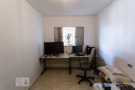 Casa à venda com 225m², 4 quartos e 2 vagas Casa à venda com 225m², 4 quartos e 2 vagasQuarto 4