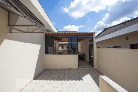 Casa à venda com 225m², 4 quartos e 2 vagas Casa à venda com 225m², 4 quartos e 2 vagasÁrea comum