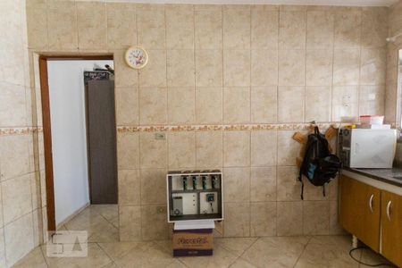 Casa à venda com 225m², 4 quartos e 2 vagas Casa à venda com 225m², 4 quartos e 2 vagasCozinha 2