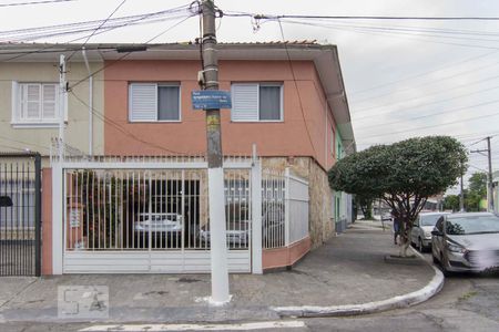 Casa à venda com 200m², 4 quartos e 3 vagasFachada