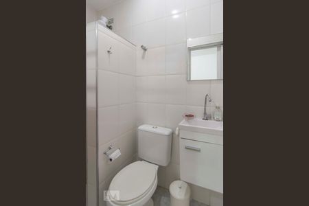 Casa à venda com 200m², 4 quartos e 3 vagasBanheiro de Serviço