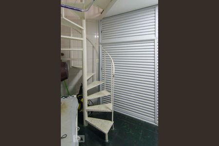 Casa à venda com 200m², 4 quartos e 3 vagasLavanderia