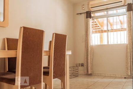Sala de apartamento para alugar com 2 quartos, 76m² em Rio Branco, Canoas