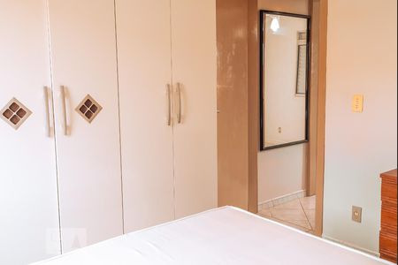 Quarto 1 de apartamento para alugar com 2 quartos, 76m² em Rio Branco, Canoas