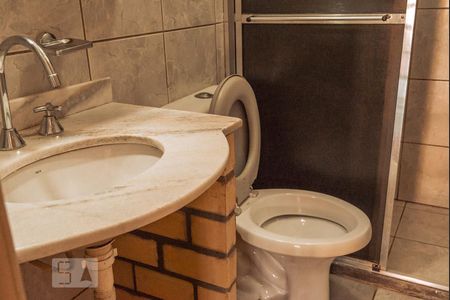 Banheiro de apartamento para alugar com 2 quartos, 76m² em Rio Branco, Canoas