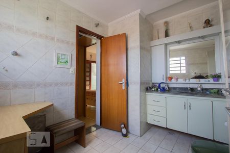 Casa para alugar com 160m², 3 quartos e 3 vagasBanheiro da Suíte