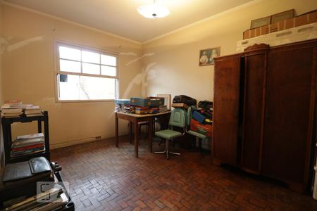 Casa à venda com 200m², 4 quartos e 3 vagasQuarto 2