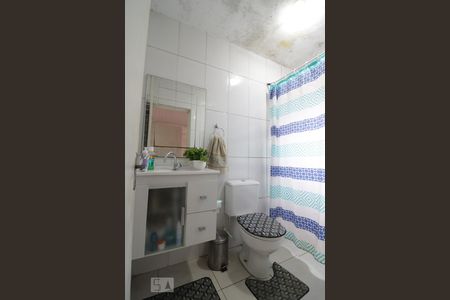 Casa à venda com 200m², 4 quartos e 3 vagasBanheiro suite 1