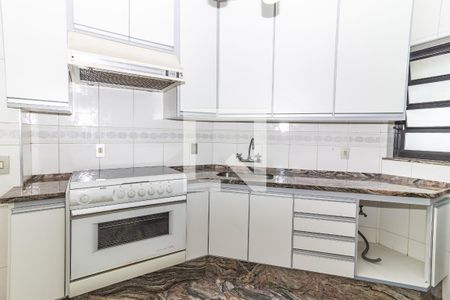 Apartamento à venda com 284m², 3 quartos e 3 vagasCozinha