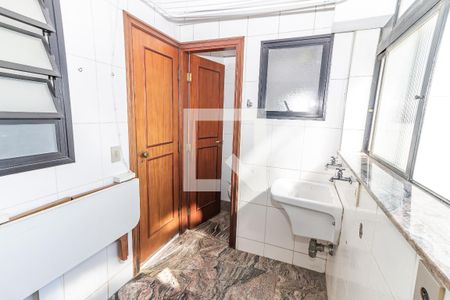 Apartamento à venda com 284m², 3 quartos e 3 vagasLavanderia