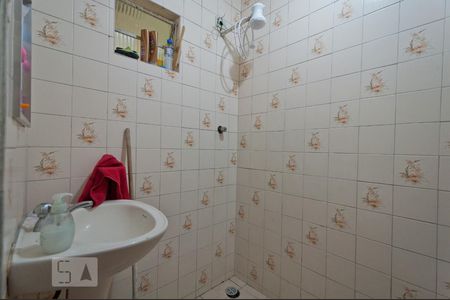 Casa à venda com 180m², 4 quartos e 1 vagaBanheiro 2