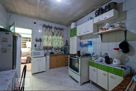 Casa à venda com 180m², 4 quartos e 1 vagaCozinha (casa de fundos)