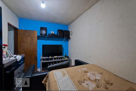 Casa à venda com 180m², 4 quartos e 1 vagaQuarto (casa de fundos)