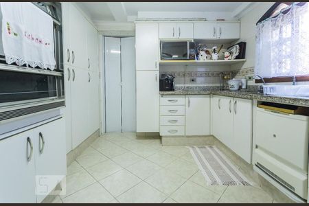 Casa à venda com 175m², 3 quartos e 2 vagasCozinha