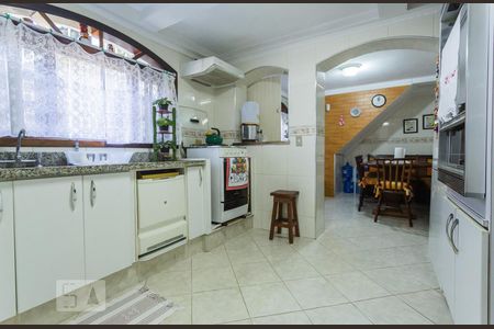 Casa à venda com 175m², 3 quartos e 2 vagasCozinha