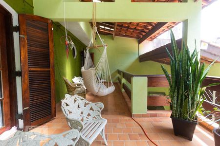 Casa à venda com 175m², 3 quartos e 2 vagasVaranda do quarto 2