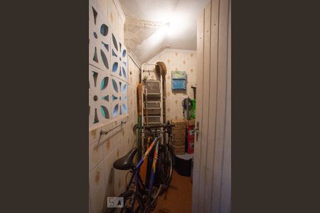 Casa à venda com 175m², 3 quartos e 2 vagasQuarto de Serviço