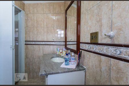 Casa à venda com 175m², 3 quartos e 2 vagasBanheiro de Serviço