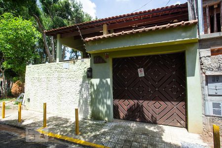 Casa à venda com 175m², 3 quartos e 2 vagasFachada