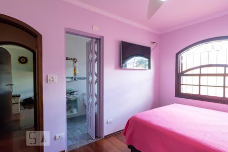 Casa à venda com 350m², 5 quartos e 4 vagasSuíte 2