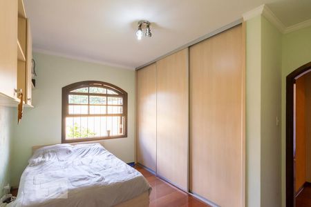 Casa à venda com 350m², 5 quartos e 4 vagasSuíte 3