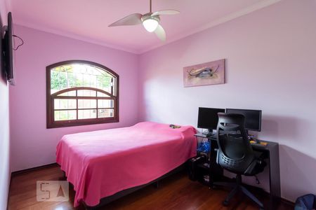 Casa à venda com 350m², 5 quartos e 4 vagasSuíte 2