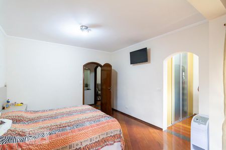 Casa à venda com 350m², 5 quartos e 4 vagasSuíte 1