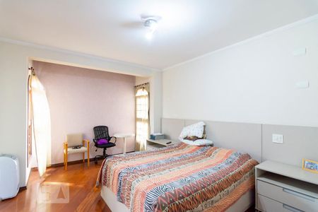 Casa à venda com 350m², 5 quartos e 4 vagasSuíte 1