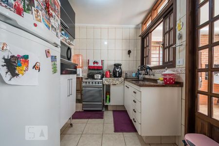 Casa à venda com 150m², 3 quartos e 2 vagas Casa à venda com 150m², 3 quartos e 2 vagasCozinha