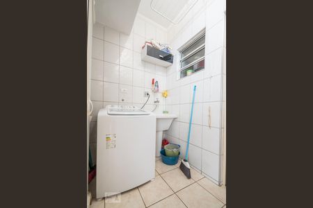 Casa à venda com 150m², 3 quartos e 2 vagas Casa à venda com 150m², 3 quartos e 2 vagasÁrea de Serviço