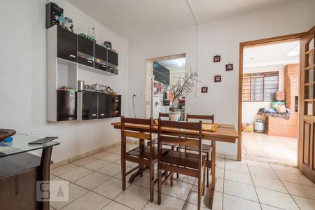 Casa à venda com 150m², 3 quartos e 2 vagas Casa à venda com 150m², 3 quartos e 2 vagasSala de Jantar