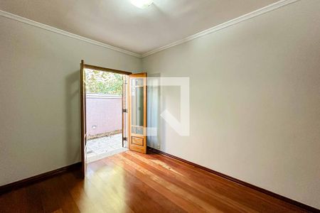 Casa à venda com 200m², 3 quartos e 5 vagas Casa à venda com 200m², 3 quartos e 5 vagasSuíte 3