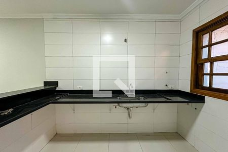 Casa à venda com 200m², 3 quartos e 5 vagas Casa à venda com 200m², 3 quartos e 5 vagasCozinha