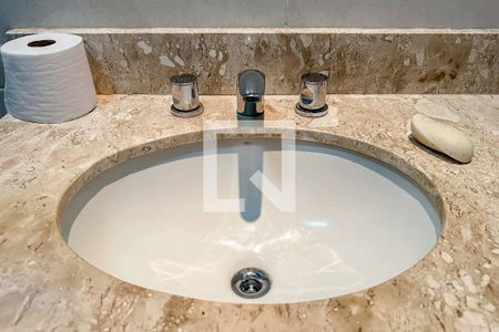 Casa à venda com 200m², 3 quartos e 5 vagas Casa à venda com 200m², 3 quartos e 5 vagasBanheiro da Suíte 3