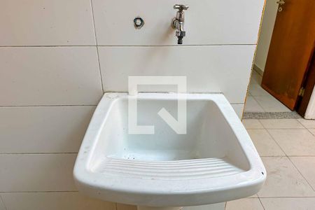 Casa à venda com 200m², 3 quartos e 5 vagas Casa à venda com 200m², 3 quartos e 5 vagasÁrea de Serviço