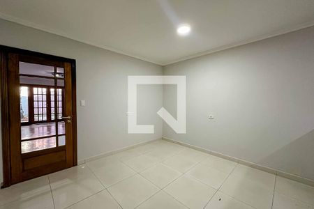 Casa à venda com 200m², 3 quartos e 5 vagas Casa à venda com 200m², 3 quartos e 5 vagasCopa