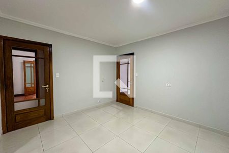 Casa à venda com 200m², 3 quartos e 5 vagas Casa à venda com 200m², 3 quartos e 5 vagasCopa