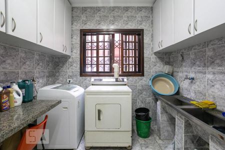 Casa à venda com 380m², 4 quartos e 5 vagasÁrea de Serviço