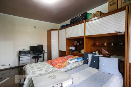 Casa à venda com 380m², 4 quartos e 5 vagasSuíte 2