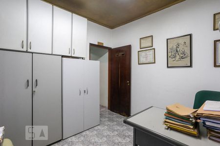 Casa à venda com 380m², 4 quartos e 5 vagasQuarto de Serviço